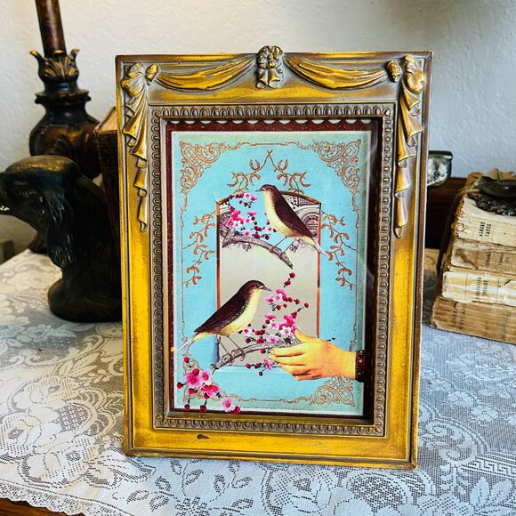 Vintage Other - VTG frame with vintage bird picture
